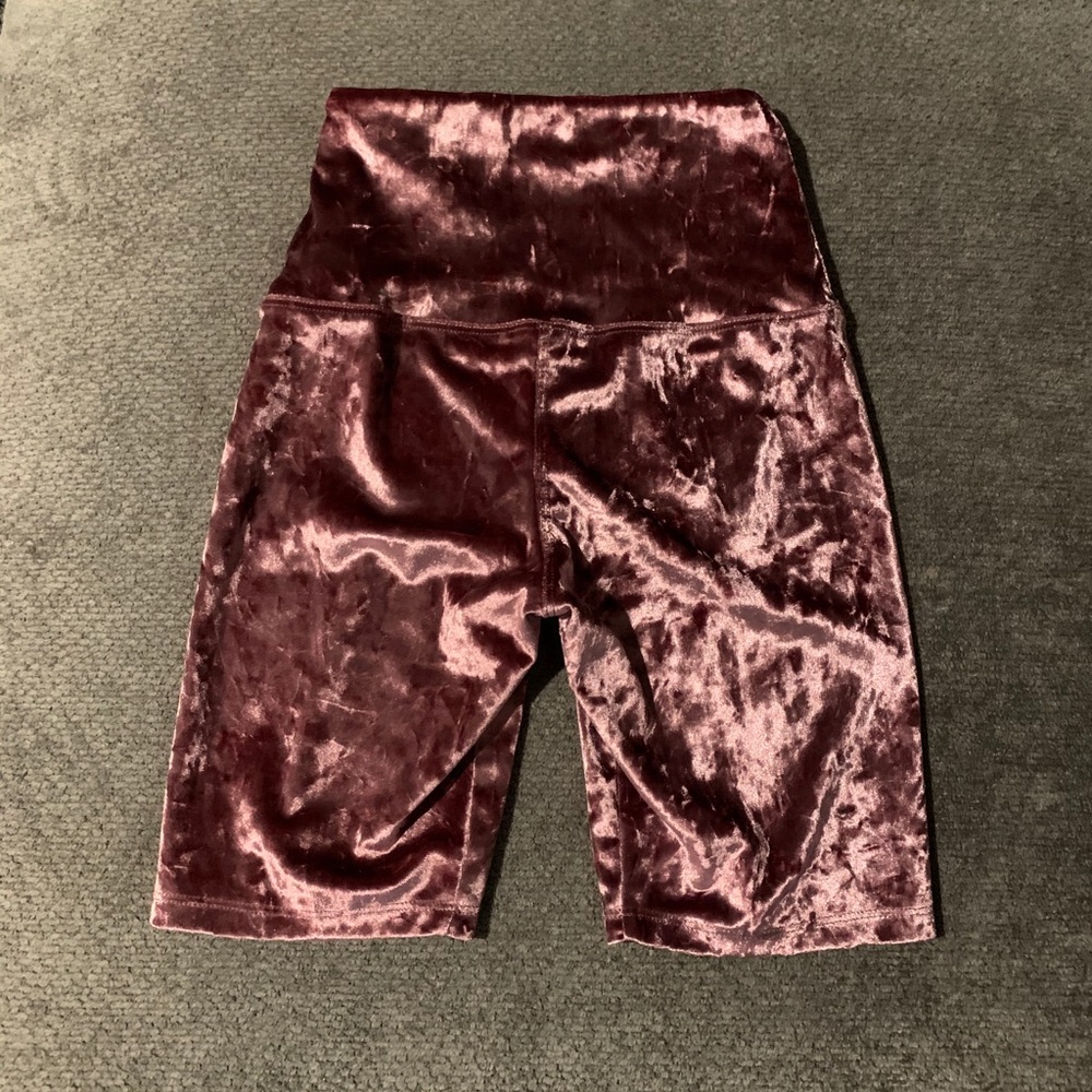 Shimmery biker shorts